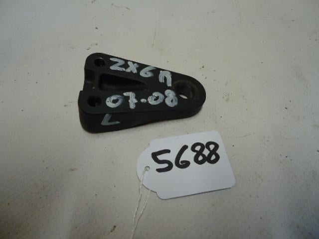 ZX6R 2007 - 2008 Kawasaki Beugel Beugel motorblok D1-11681