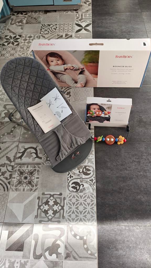 Babybjörn wipstoel met speelboog in originele verpakking, Kinderen en Baby's, Wipstoeltjes, Ophalen, Wipstoel