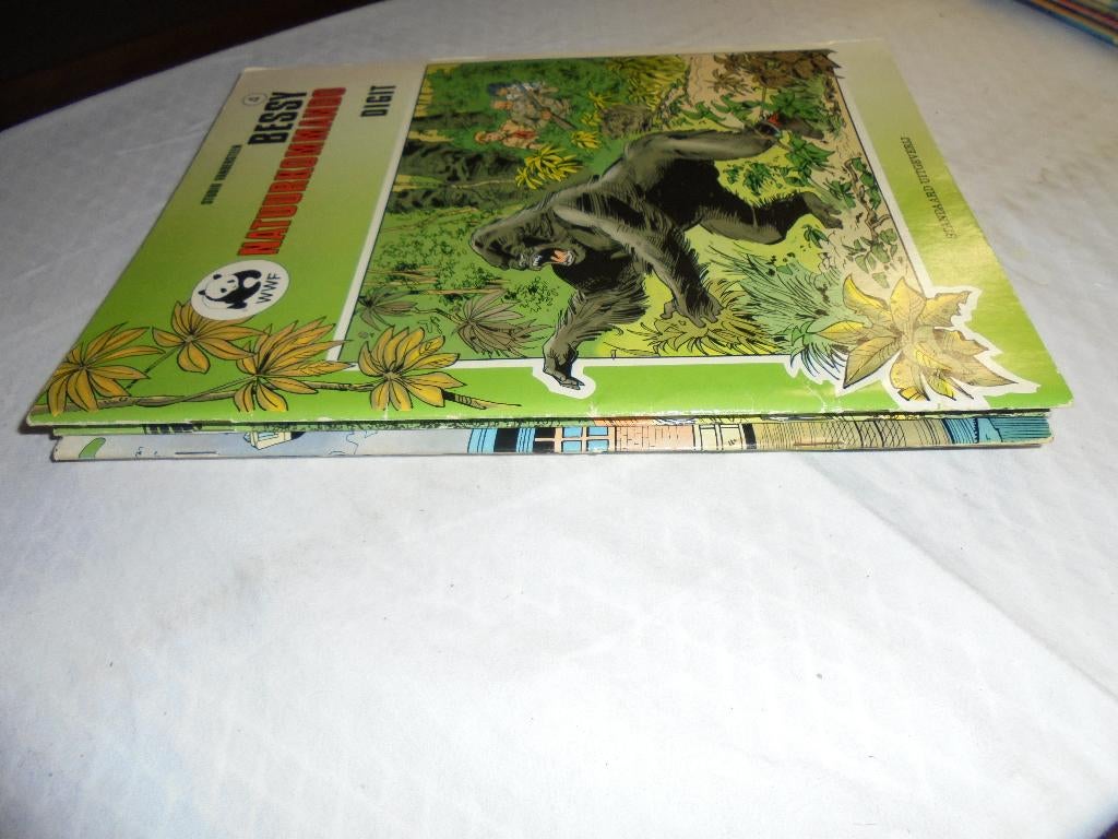 Strips Bessy Natuurkommando, Gelezen, Willy Vandersteen, Ophalen of Verzenden, Meerdere stripboeken