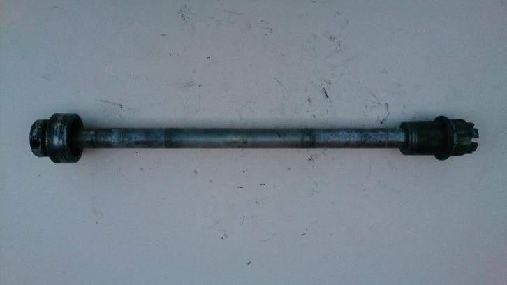 Kawasaki GPz750 achterwielas wielas GPz 750 achteras ZX750A, Motos, Pièces | Kawasaki, Utilisé, Enlèvement ou Envoi