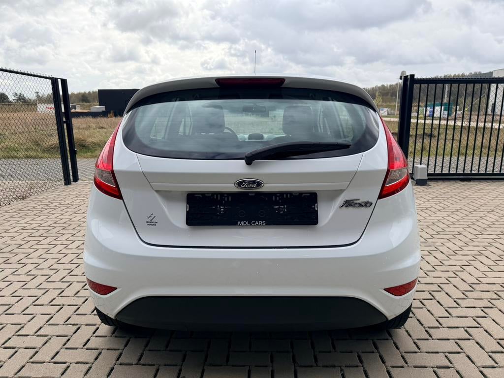 Ford Fiesta Titanium - 1.25 benzine - Topstaat, Autos, Ford, Euro 5, Achat, Entreprise, Garantie prolongée