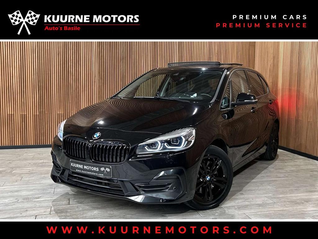 BMW 2 Serie 225 xe Led/Pano/Cam/Leder/SportZet/Hud *1j garan, Auto's, BMW, Automaat, Gebruikt, 2 Reeks, Zwart
