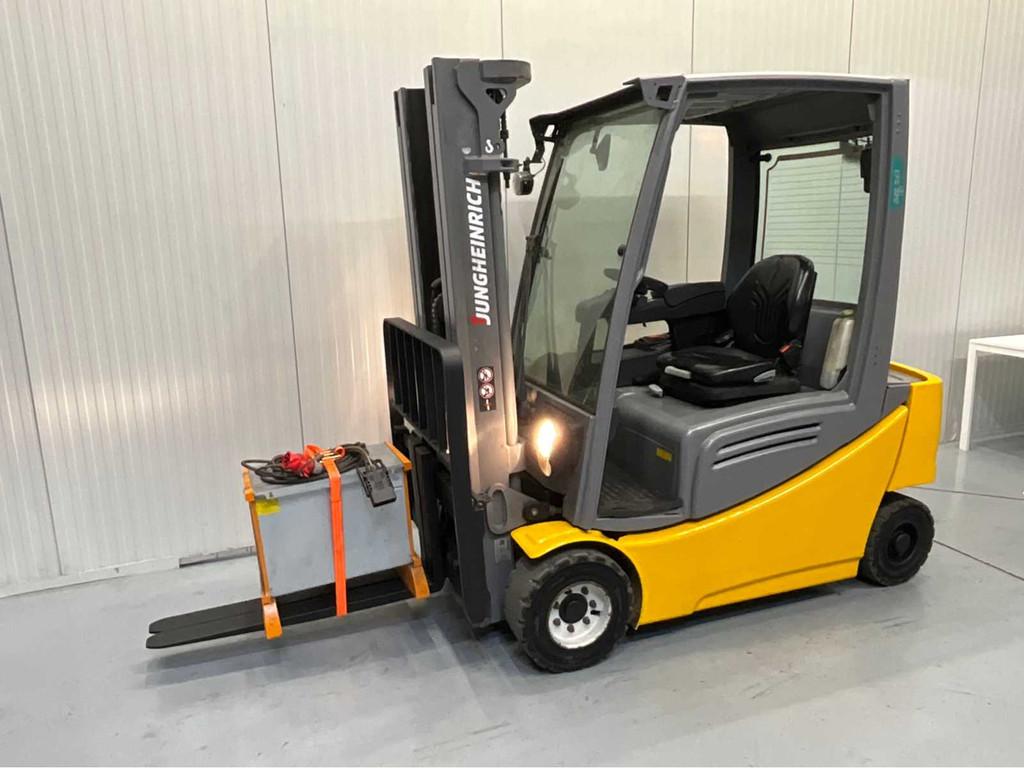 Jungheinrich EFG320 - Élévateur Triplex - Décalage latér, Électrique, Chariot élévateur, Jungheinrich