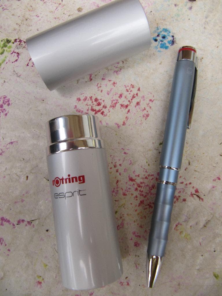 Rotring Esprit Duo dans une boîte ronde., Hobby & Loisirs créatifs, Dessin, Enlèvement ou Envoi, Neuf, Crayon ou Feutre