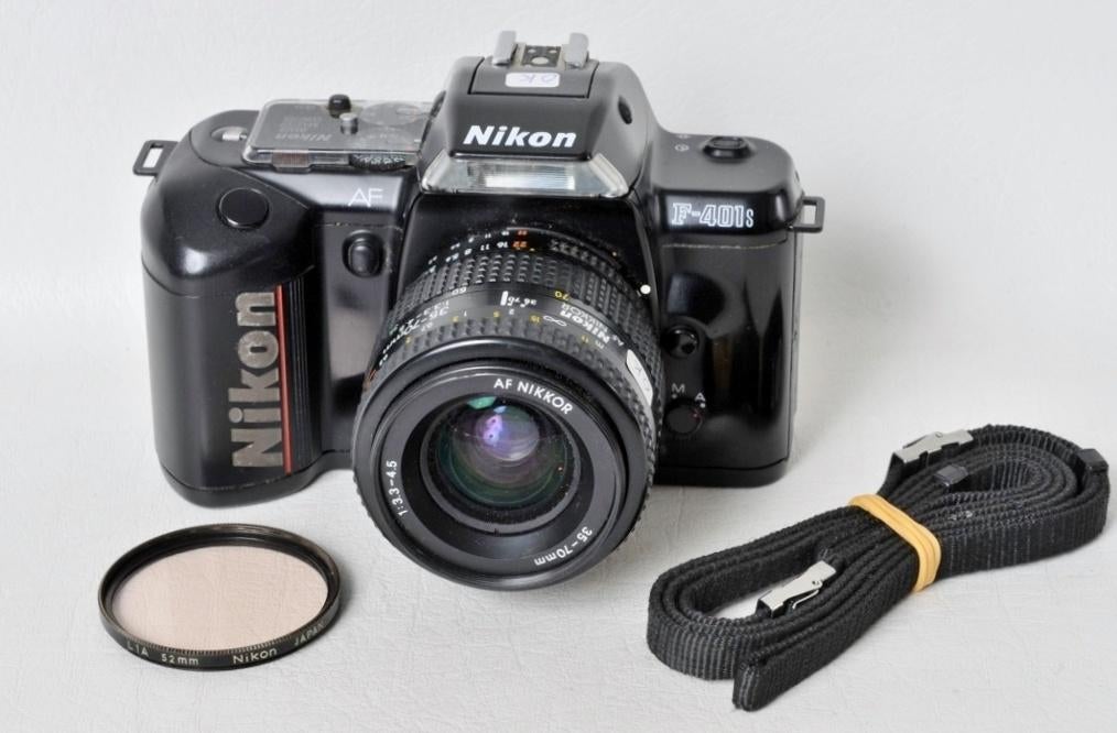 Nikon F-401 s + 35-70 mm 3,3 -4,5 + skylight Nikon 52 mm, Enlèvement ou Envoi, Utilisé, Reflex miroir, Nikon