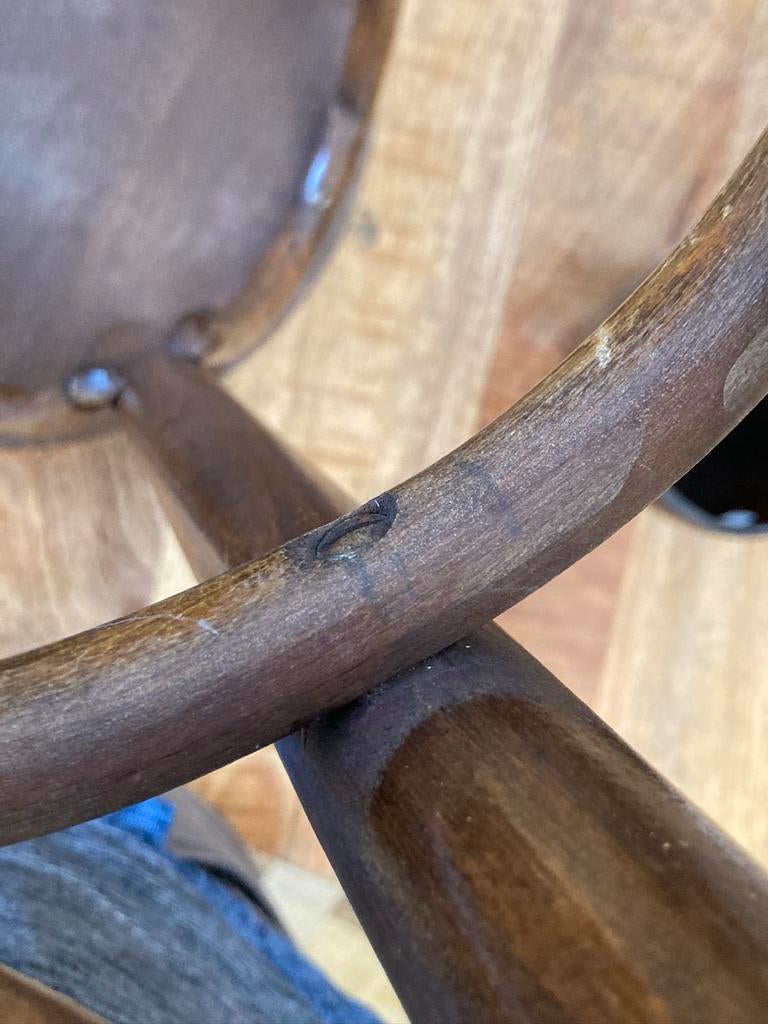 Kruk stijl Thonet, Enlèvement, Comme neuf