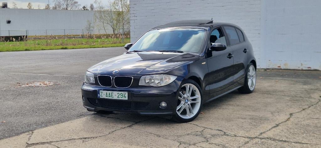 BMW 118I 129pk benzine gekeurd., Auto's, BMW, 1 Reeks, 1995 cc, Zwart, 4 cilinders