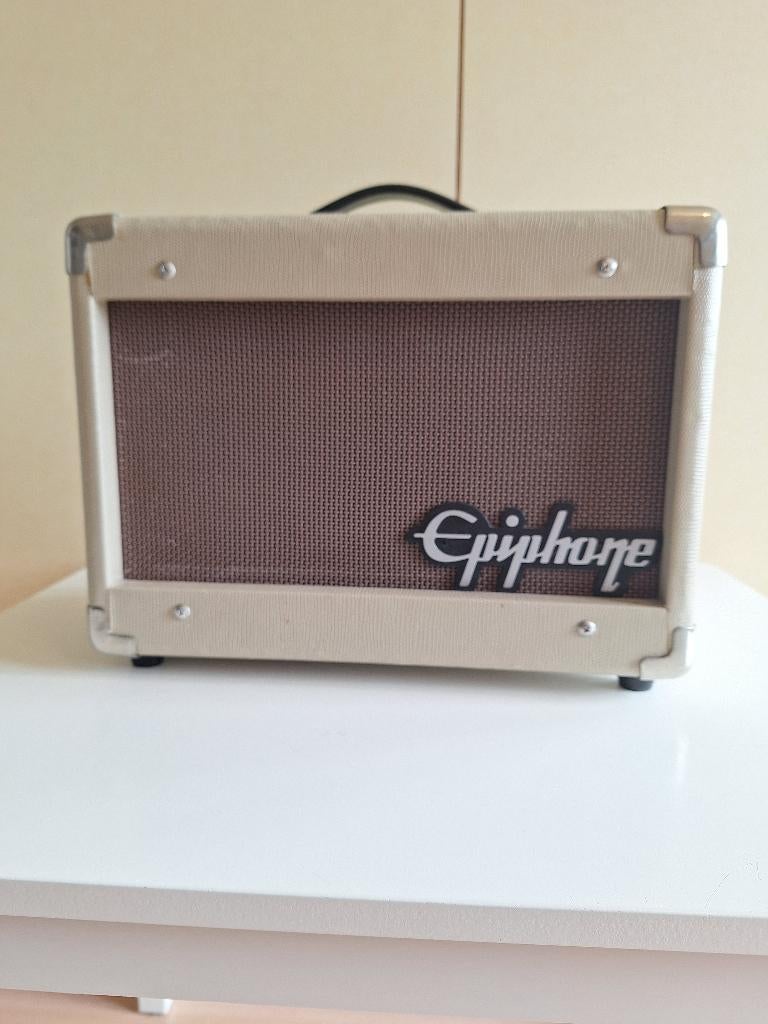 Epiphone Studio Acoustic 15C 15 watt 1 x 8”, Muziek en Instrumenten, Versterkers | Bas en Gitaar, Ophalen, Gebruikt, Gitaar, Minder dan 50 watt