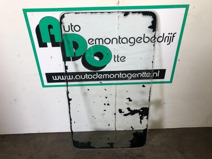 Vitre supplémentaire 2portes avant gauche d'un Mercedes Spr, 3 mois de garantie, Utilisé, -, -