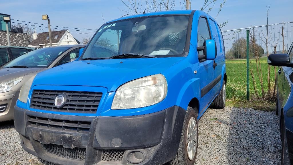 fiat doblo 1.6i/CNG AIRCO 137000km 2009 !!! EERST LEZEN !!, Auto's, Bestelwagens en Lichte vracht, Stof, 4 cilinders, Bedrijf