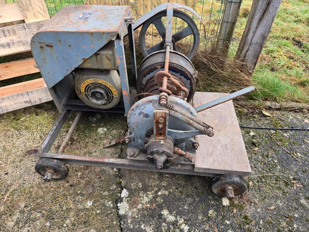 Treuil embrayage. Moteur Bernard type w19, Bricolage & Construction