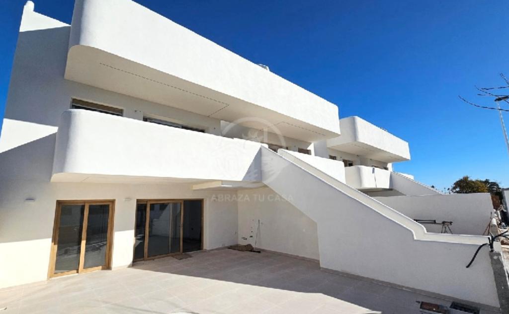 Instapklaar luxe appartement op 900 m van Lo Pagan strand, Immo, Buitenland, Santiago De La Ribera, 85 m², Dorp, Spanje