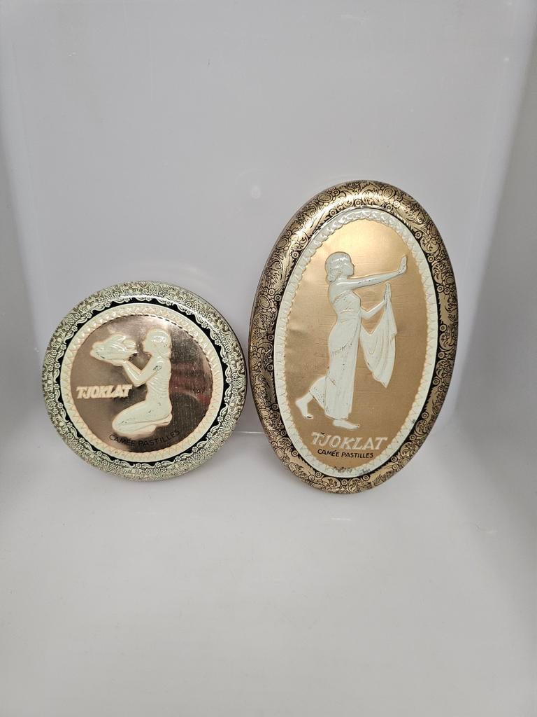 Antiek Tjoklat Camee Pastilles Blik - Ovaal
En rond 2 stuks, Verzamelen, Blikken, Ophalen of Verzenden