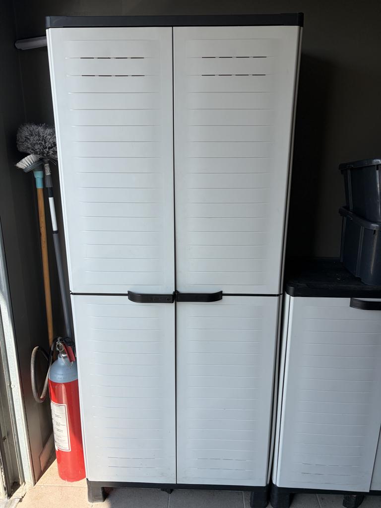 Opbergkasten Allibert, Ophalen