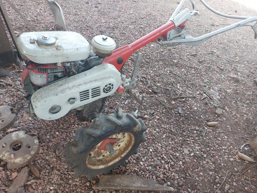 Honda frees motoculteur, Ophalen