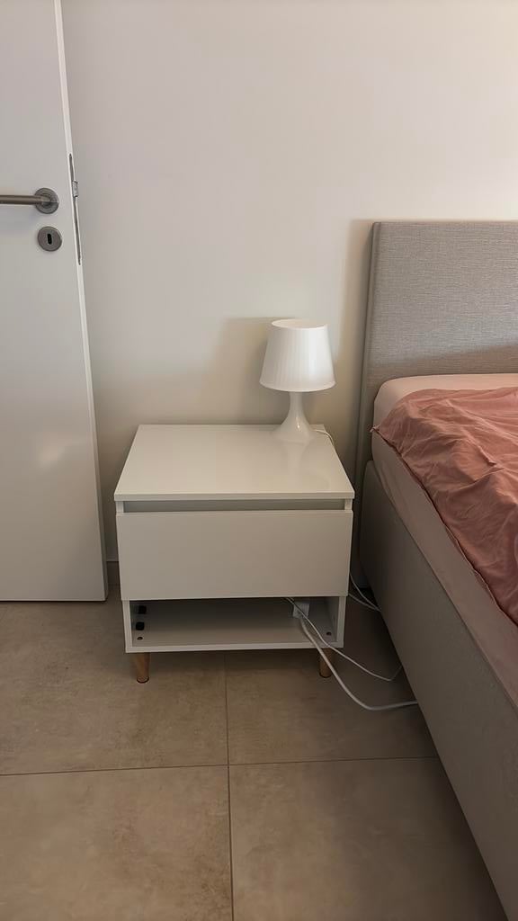 Twee witte nachtkastjes te koop, Ophalen, Zo goed als nieuw