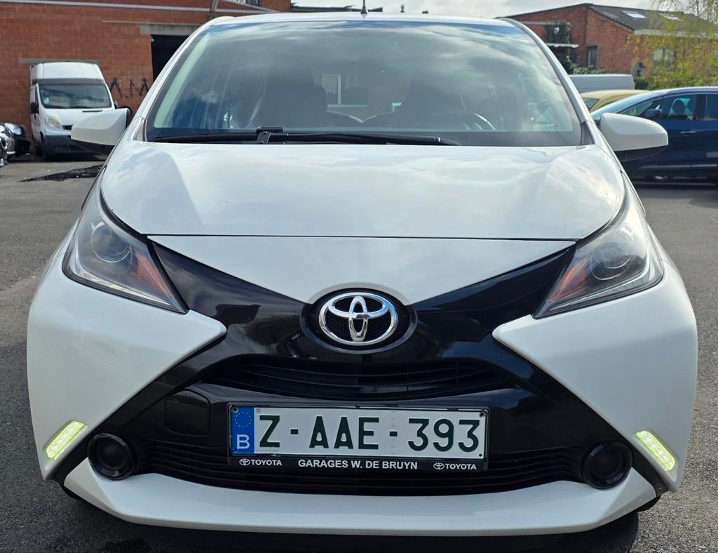 Toyota Aygo 1.0 benzine Euro 6b, Auto's, Toyota, Voorwielaandrijving, 4 zetels, Stof, Electronic Stability Program (ESP)