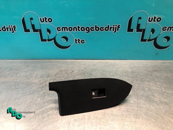 Elektrisch Raam Schakelaar van een Alfa Romeo Giulietta (Giu, Gebruikt, -, -, Ophalen of Verzenden