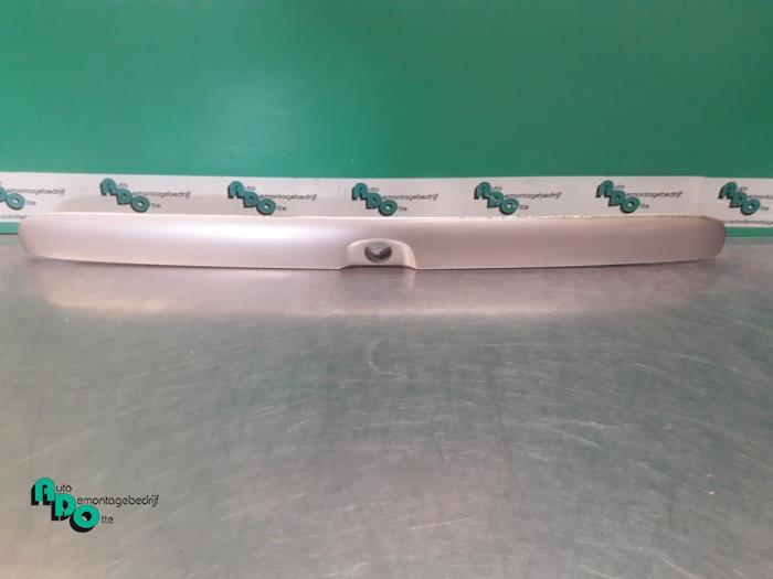 Poignée couvercle coffre d'un Opel Astra (Astra G 98-), -, Opel, 3 mois de garantie, Utilisé