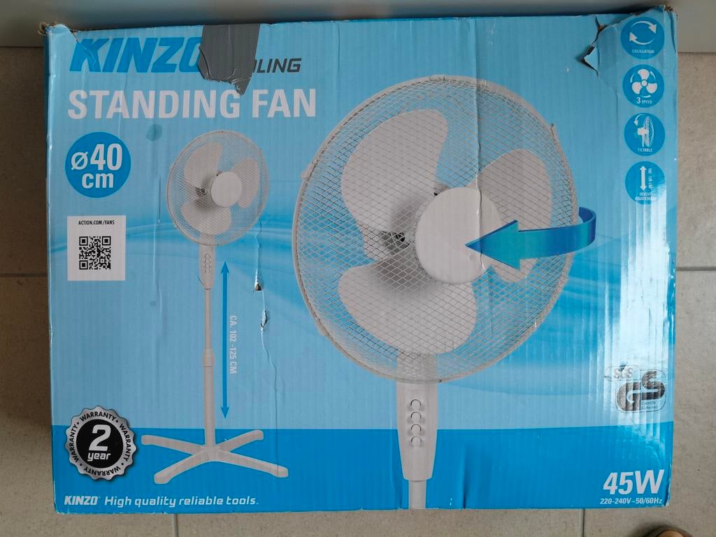 Ventilateur sur pied KINZO 40 cm
3 vitesses, oscillant, haut, Electroménager, Ventilateurs, Enlèvement