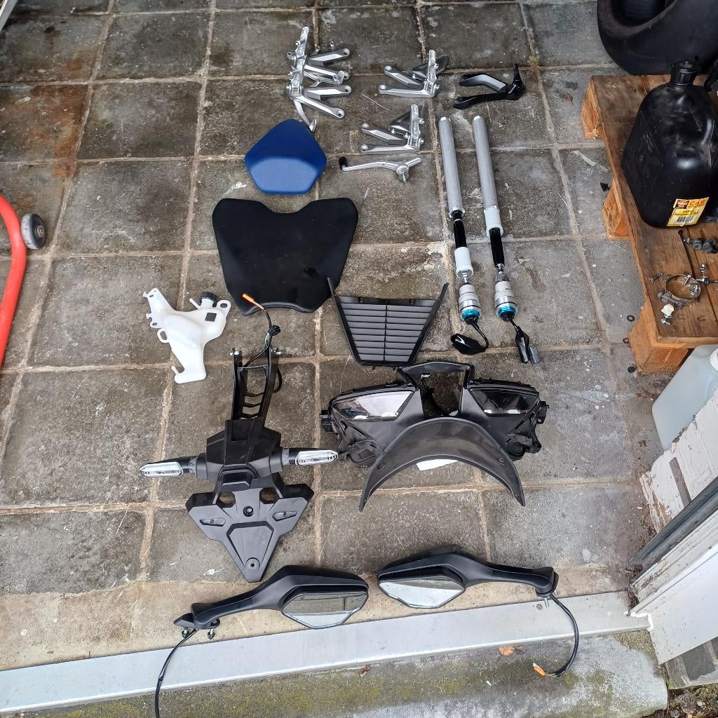 Voorraad nieuwe onderdelen HONDA CBR1000 RR-R SP 2023-2025, Motoren, Onderdelen | Honda, Nieuw, Ophalen