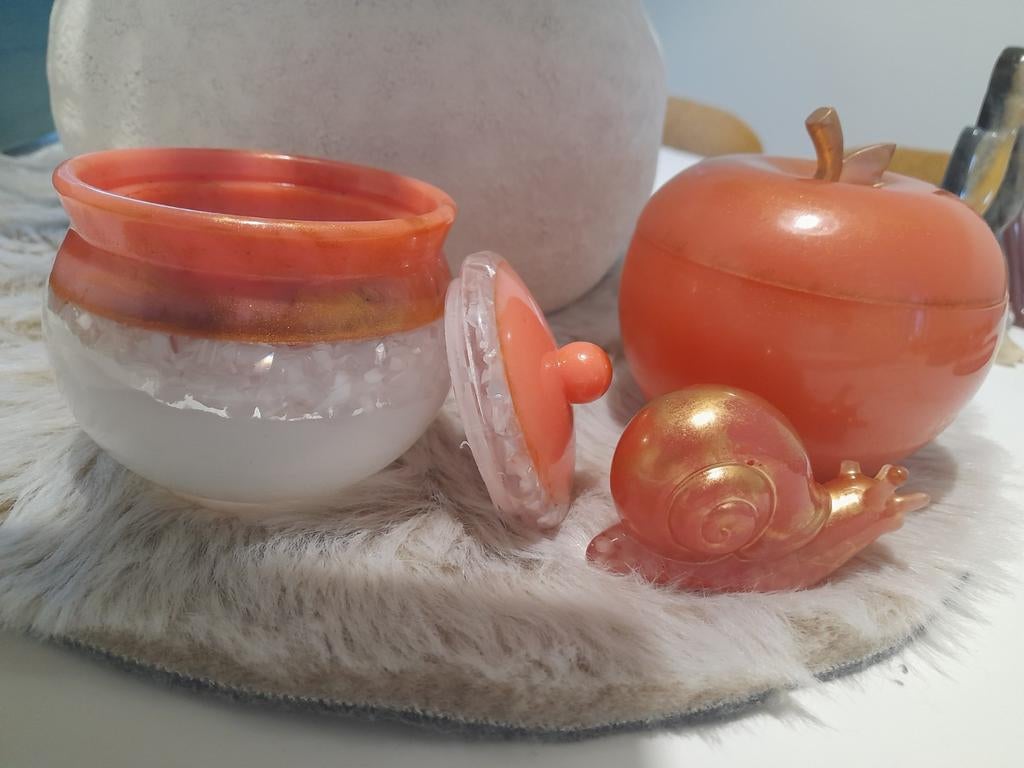 Ensemble de pots en époxy et d'escargots, Maison & Meubles, Enlèvement