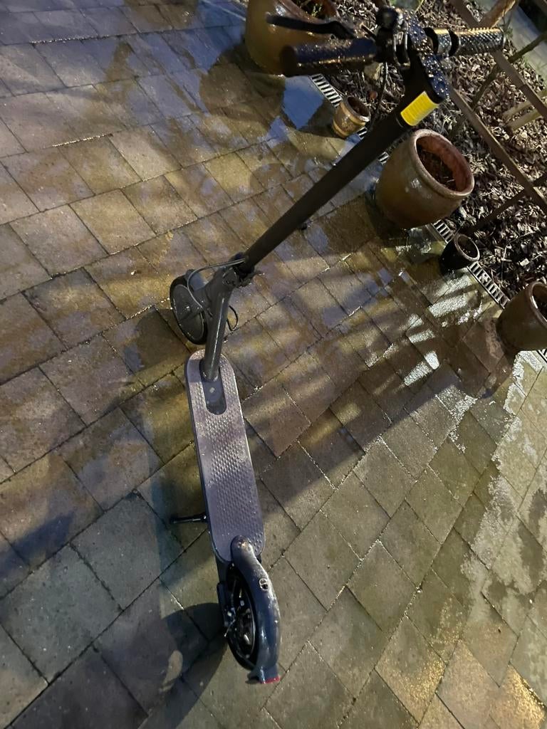 Xiaomi electric scooter, Fietsen en Brommers, Steps, Ophalen of Verzenden, Zo goed als nieuw, Elektrische step (E-scooter)