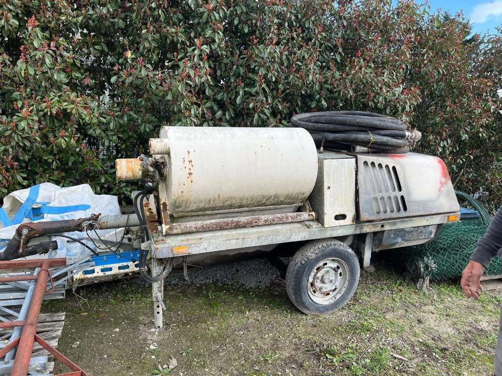 Pompe à béton et isolation LANCY PH9R 1999 J heavy, Articles professionnels, Enlèvement