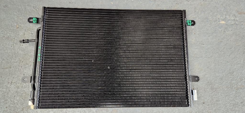 Radiateur NEUF CLIMATISATION AUDI A4 B7 condenseur clim, Autos : Pièces & Accessoires, Climatisation & Chauffage, Audi, Enlèvement