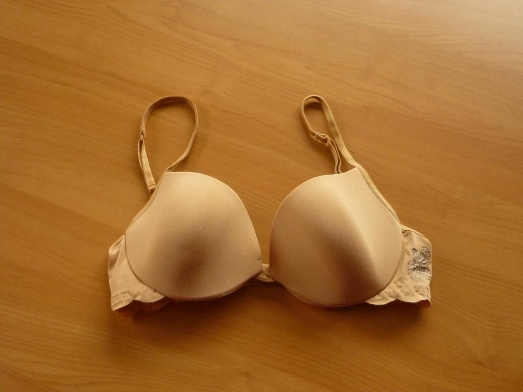 Huidskleurige soft touch en satijnen BH beha van Sloggi 70B, Enlèvement ou Envoi, Soutien-gorge