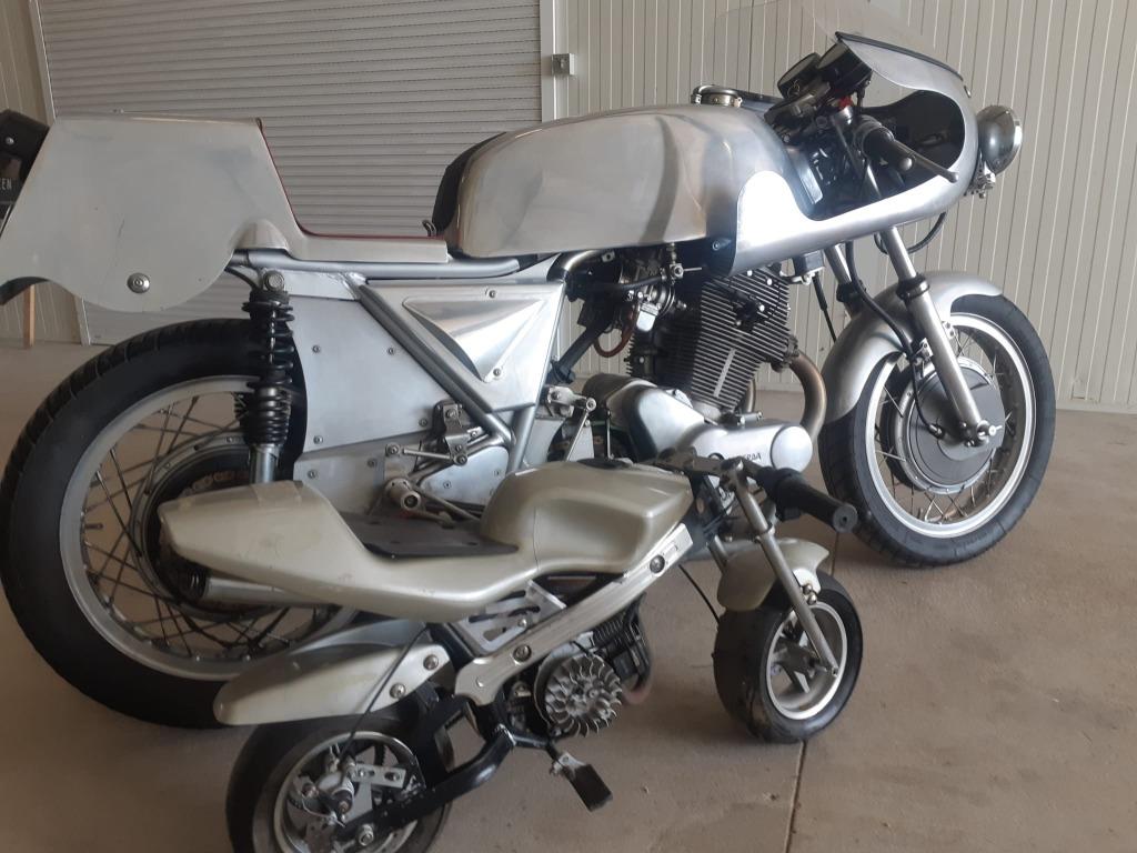 oldtimer motoren, Motos, Échappement sport, 2 cylindres, Particulier, 750 cm³