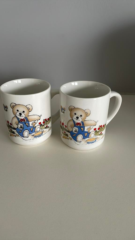 2 Nieuwe mokken, Ophalen, Nieuw