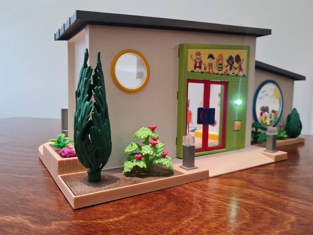 PLAYMOBIL City Life Kinderdagverblijf 'De regenboog', Kinderen en Baby's, Ophalen of Verzenden, Zo goed als nieuw, Complete set