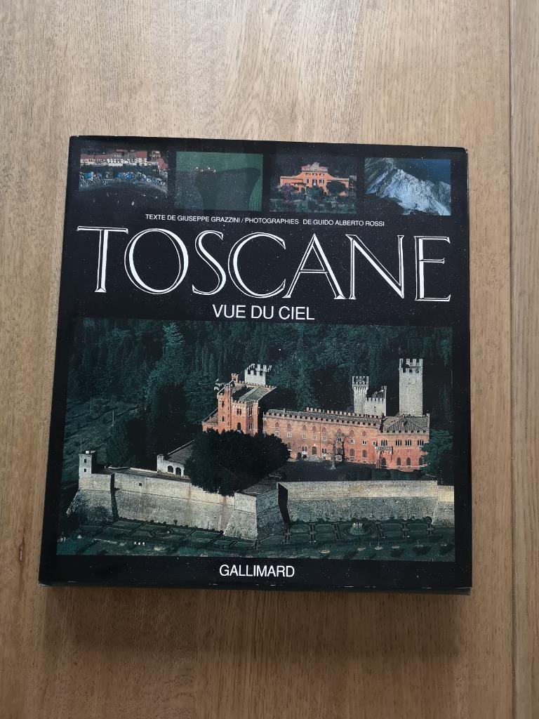 Toscane vue du ciel, Boeken, Overige Boeken, Zo goed als nieuw, Ophalen of Verzenden