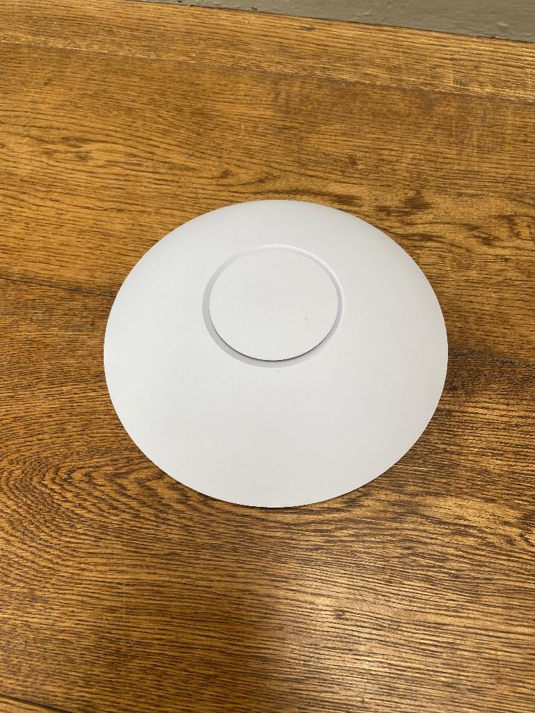 Ubiquiti - Point d'accès longue portée UniFi - AP-AC-LR, Enlèvement ou Envoi, Comme neuf, Ubiquiti