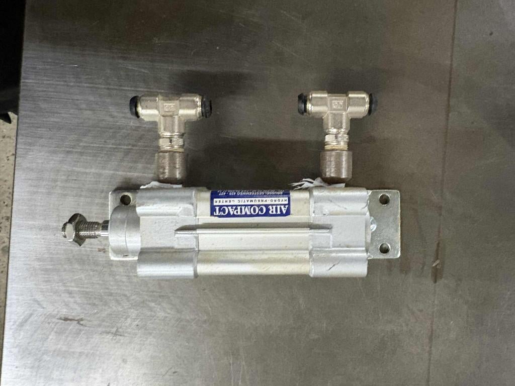 10 Hydro-pneumatische cilinders te koop, Zakelijke goederen, Ophalen