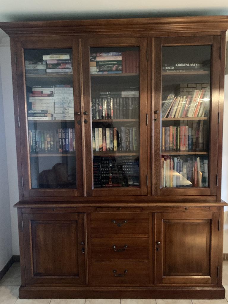 Grote Collectie (fictie) boeken INCLUSIEF boekenkast, Ophalen, Met deur(en), 200 cm of meer, 150 tot 200 cm