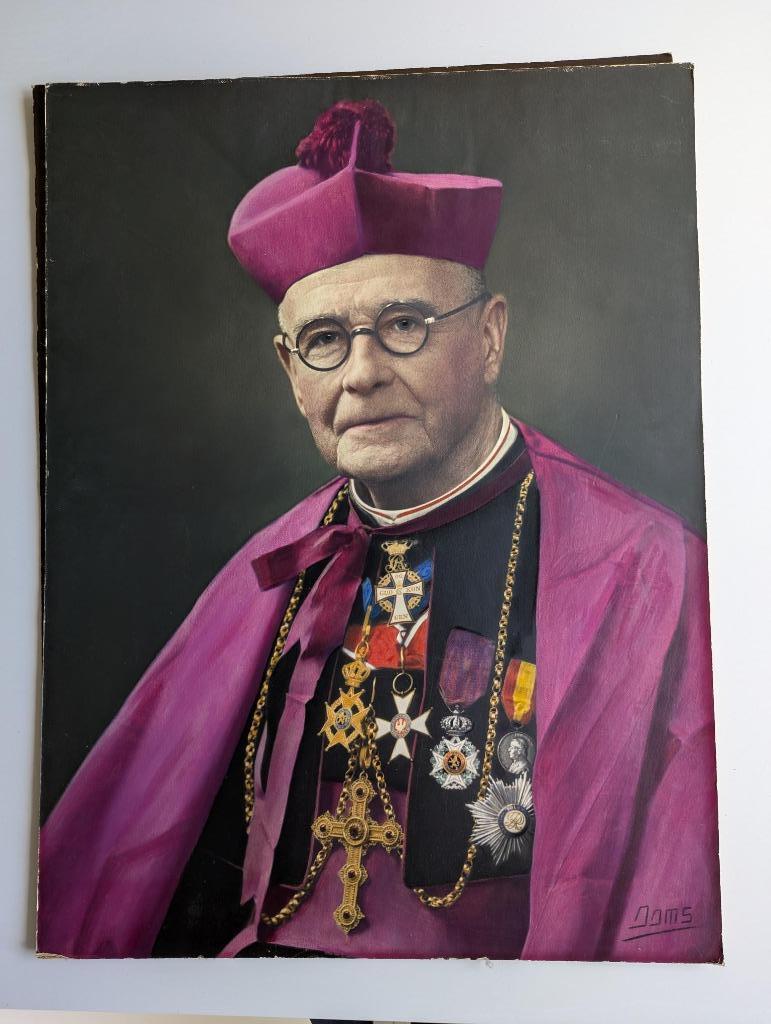 Groot formaat foto van geestelijke in fotostudie Ooms Diest, Ophalen, Gebruikt, Foto