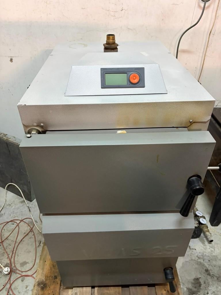 Chaudière à bois, 800 watts ou plus, Enlèvement, Utilisé, Autres types