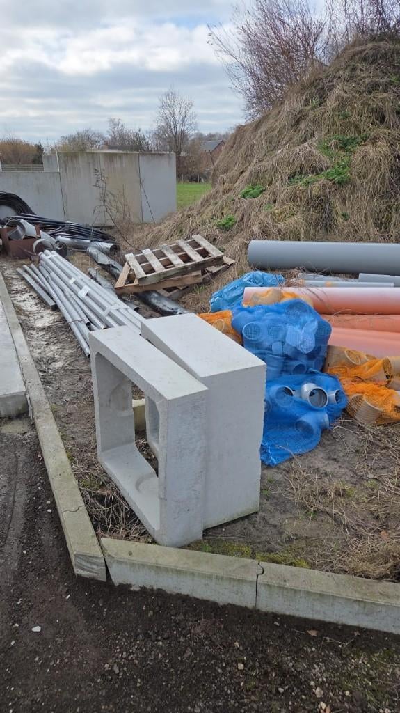 Ophoogstukken, Bricolage & Construction, Briques, Enlèvement, Neuf, Béton