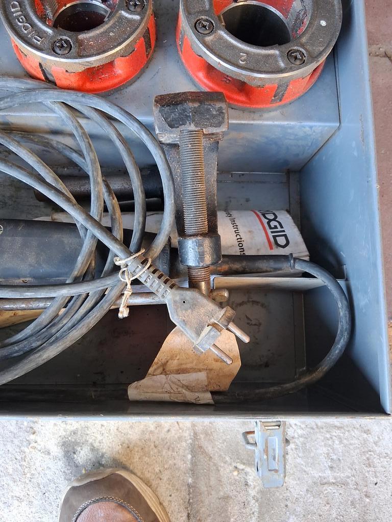 Draadsnijmachine, Ophalen, Gebruikt