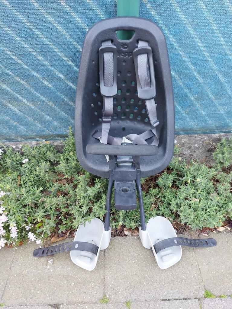 fietsstoeltje Yepp Mini GMG, Fietsen en Brommers, Fietsaccessoires | Fietsstoeltjes, Ophalen, 0 t/m 18 kg, Gebruikt, Voetsteuntjes