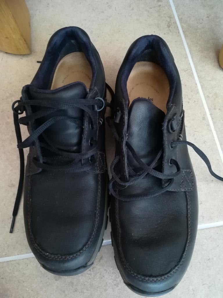 Chaussures KLARKS noires neuves  pointure 42, Vêtements | Hommes, Chaussures, Clarks, Comme neuf, Enlèvement, Autres types