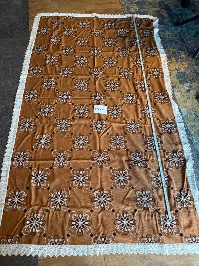 Handgeborduurd tafellaken 128 x 215 cm, Ophalen, Zo goed als nieuw, Rechthoek, Binnen