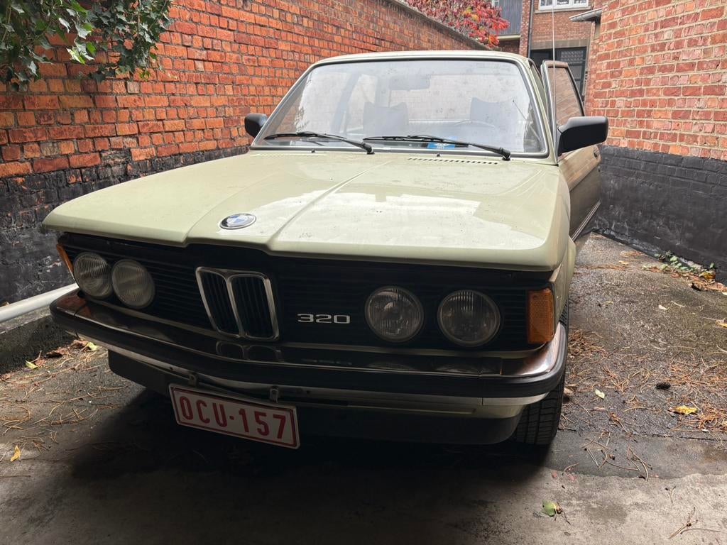 BMW Serie 3 320i boite automatique 6 cylindres de 1980, Autos, 6 cylindres, Automatique, Particulier, Vert