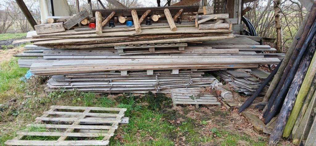 Stock verkoop planken, balken, palen mix van van alles, Enlèvement