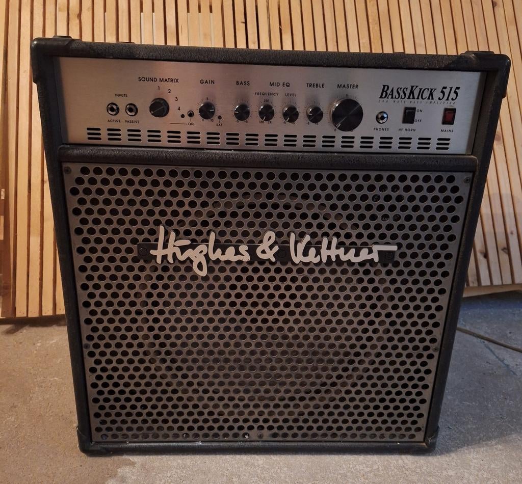 BassKick 515 de Hughes & Kettner, Enlèvement, Utilisé, Guitare basse, 100 watts ou plus