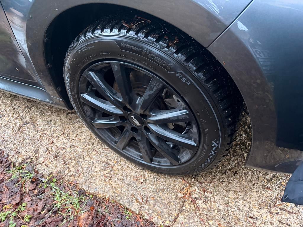 Pneus hivers 195/55R16 87H  avec jantes platin noir mat, Pneus et Jantes, Pneus hiver, 16 pouces, Véhicule de tourisme