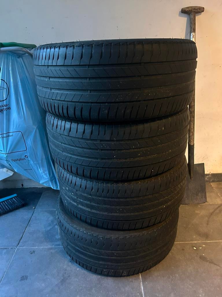 Pneus Bridestone 225/40 R18, Enlèvement, Utilisé