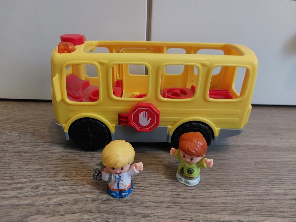 Fisher-price Little People schoolbus + 4 extra personnages, Ophalen, Zo goed als nieuw